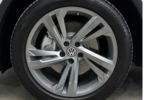 vehicle image #12