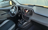 vehicle image #19