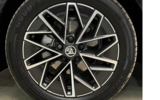 vehicle image #14