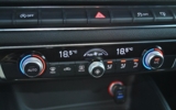 vehicle image #9