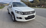 vehicle image #8