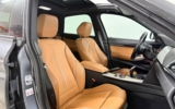 vehicle image #9