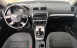 vehicle image #15