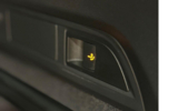 vehicle image #19
