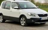 vehicle image #8
