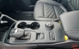 vehicle image #10