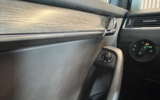 vehicle image #9