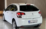 vehicle image #12