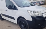 vehicle image #8