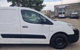 vehicle image #6