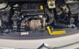 vehicle image #9