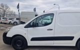 vehicle image #5