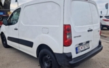 vehicle image #4