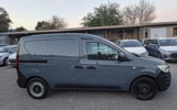 vehicle image #9