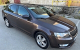 vehicle image #5