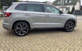 vehicle image #3