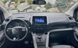 vehicle image #10