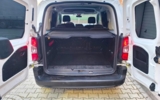 vehicle image #19