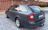 vehicle image #5