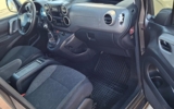 vehicle image #4