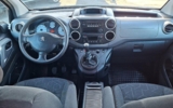 vehicle image #10