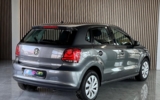 vehicle image #9
