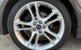 vehicle image #9