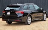 vehicle image #5