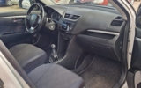vehicle image #4