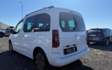 vehicle image #12