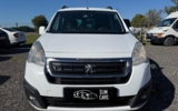 vehicle image #3