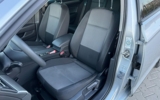vehicle image #4