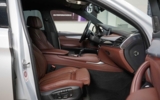 vehicle image #10