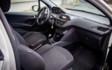vehicle image #16