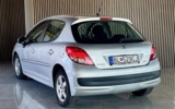 vehicle image #9