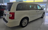 vehicle image #12