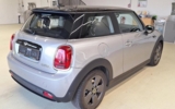 vehicle image #13