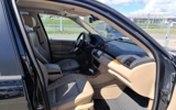 vehicle image #7