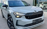 vehicle image #8