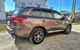 vehicle image #12