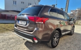 vehicle image #6