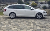 vehicle image #9