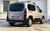 vehicle image #8