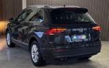vehicle image #11