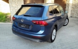 vehicle image #9