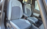 vehicle image #10