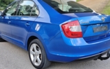 vehicle image #9