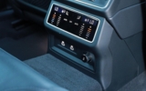vehicle image #19