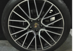 vehicle image #9