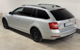 vehicle image #5